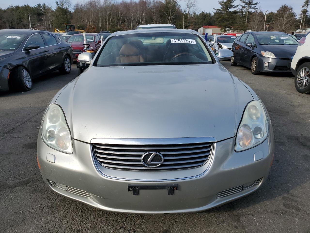 2002 Lexus SC - Image 5