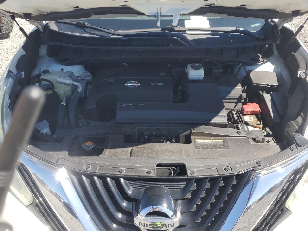 2015 Nissan Murano - Image 13