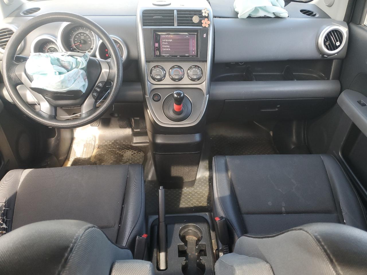 2004 Honda Element - Image 8