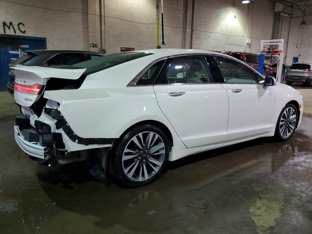 2019 Lincoln MKZ - Image 3