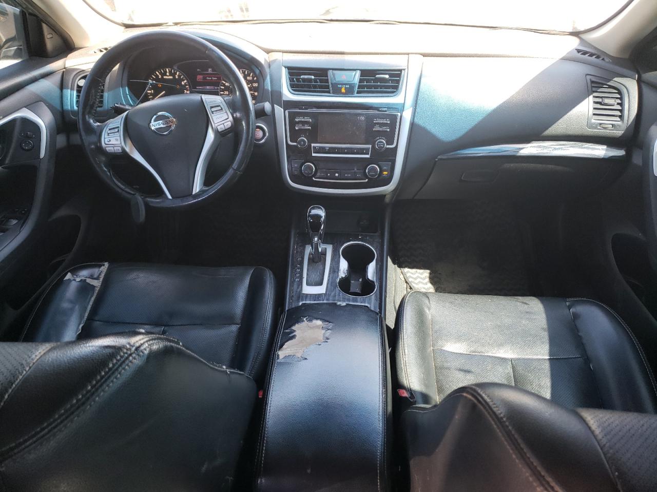 2018 Nissan Altima - Image 8