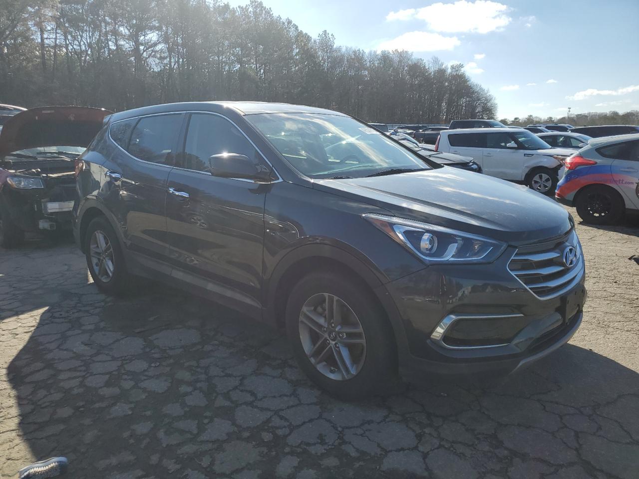 2017 Hyundai Santa Fe - Image 4