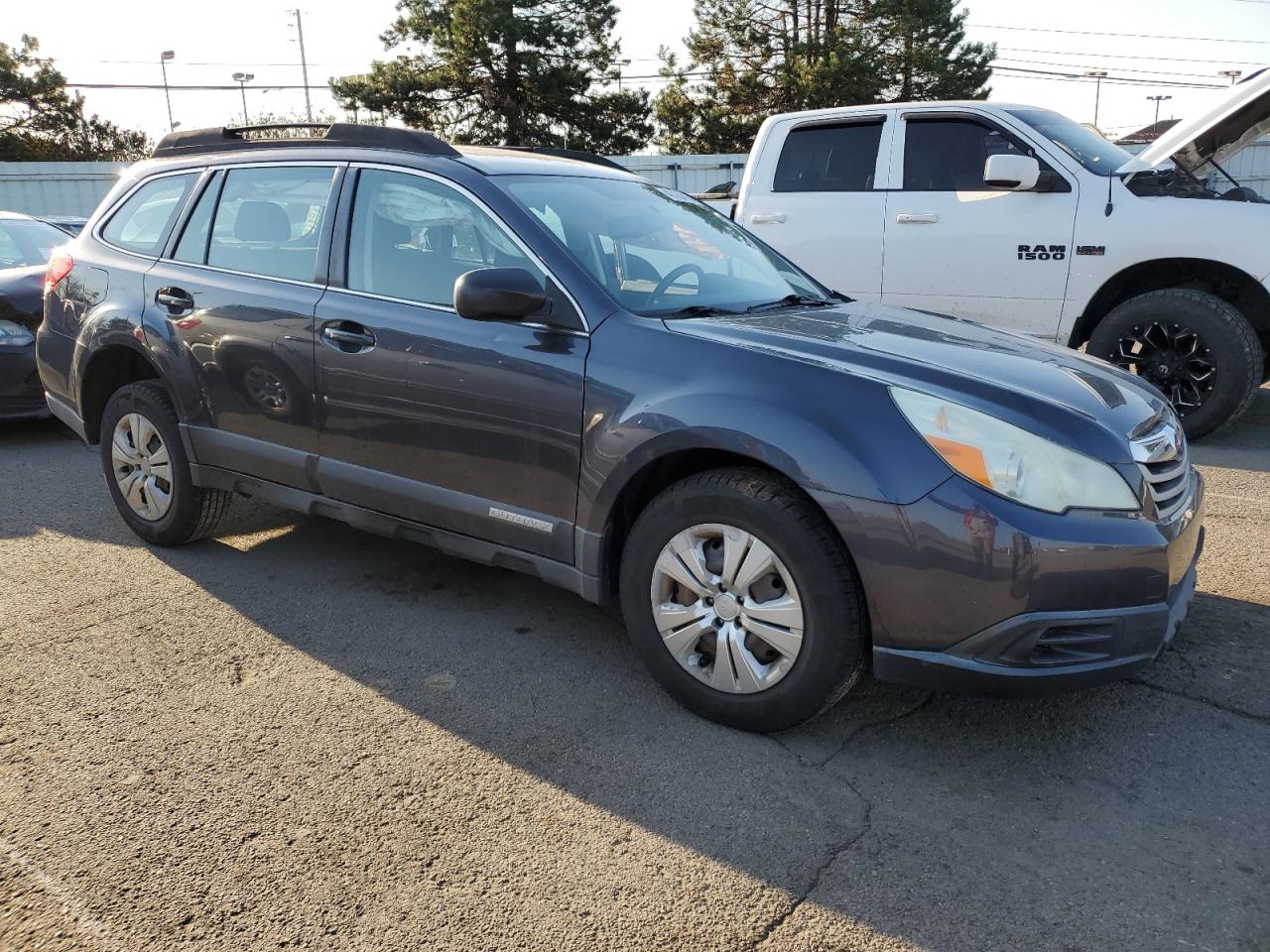 2011 Subaru Outback - Image 4