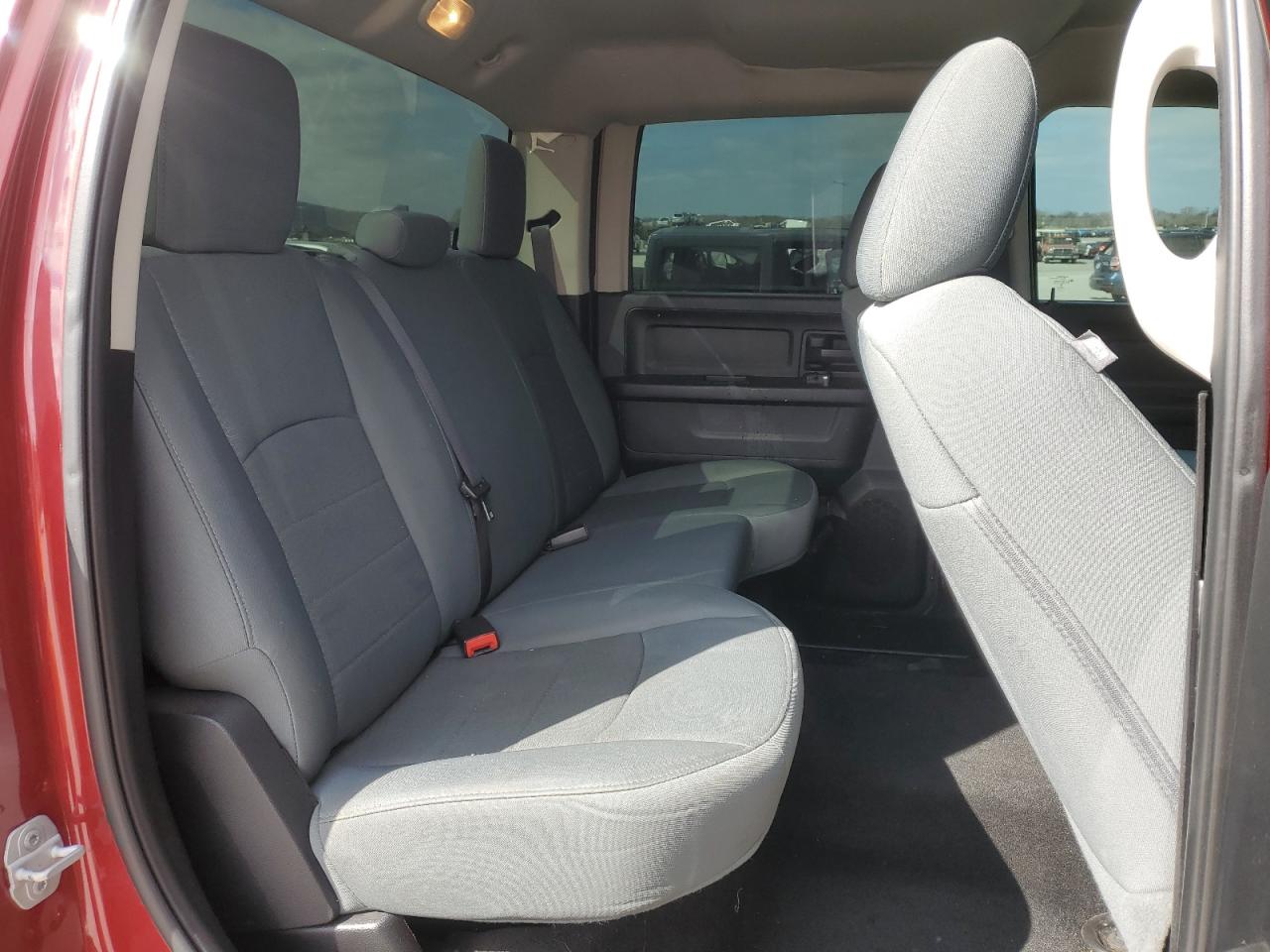 2015 RAM 2500 - Image 10