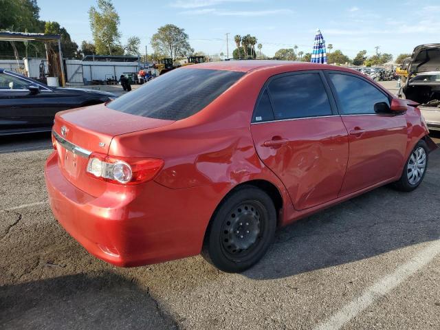  TOYOTA COROLLA 2013 Красный