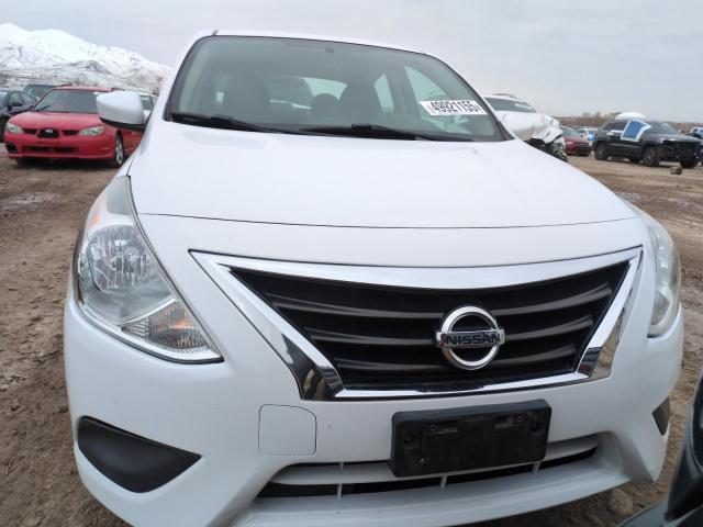 Седани NISSAN VERSA 2016 Білий