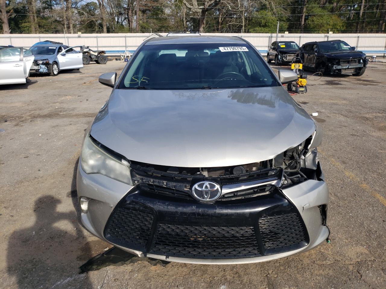 2015 Toyota Camry - Image 5