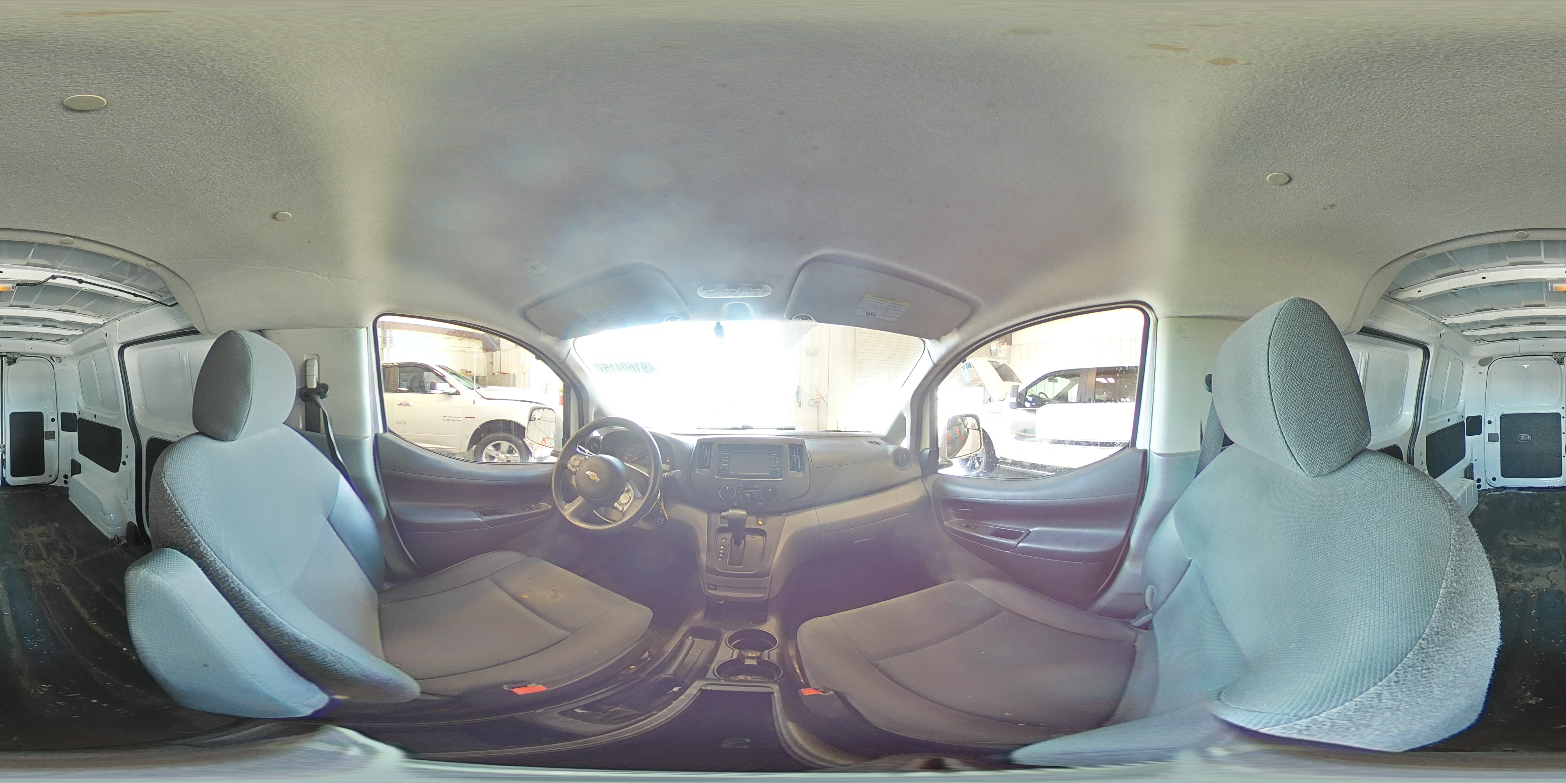 2015 Chevrolet Express - Image 15