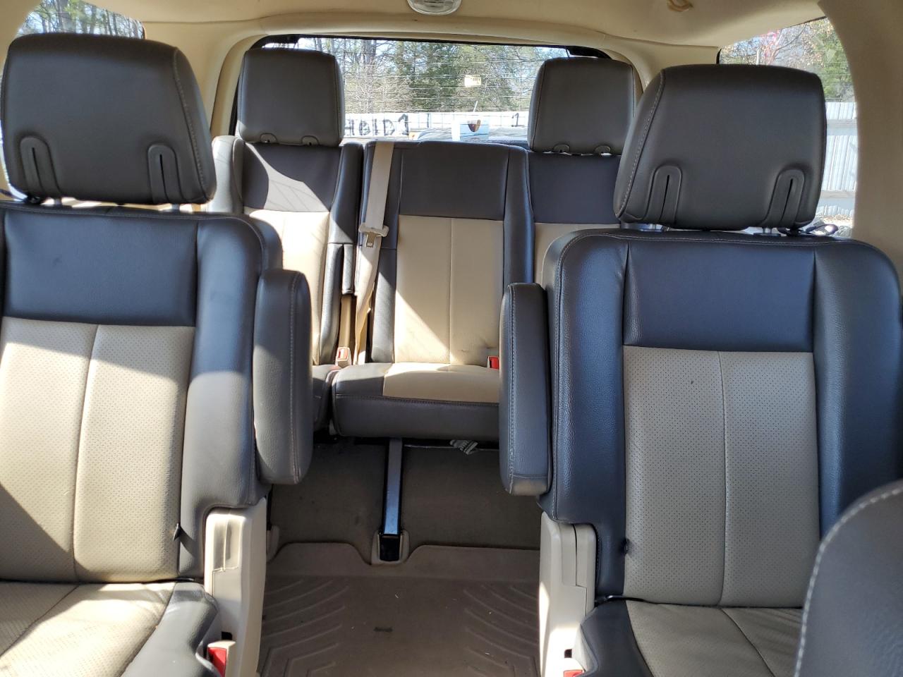 2007 Ford Expedition - Image 10