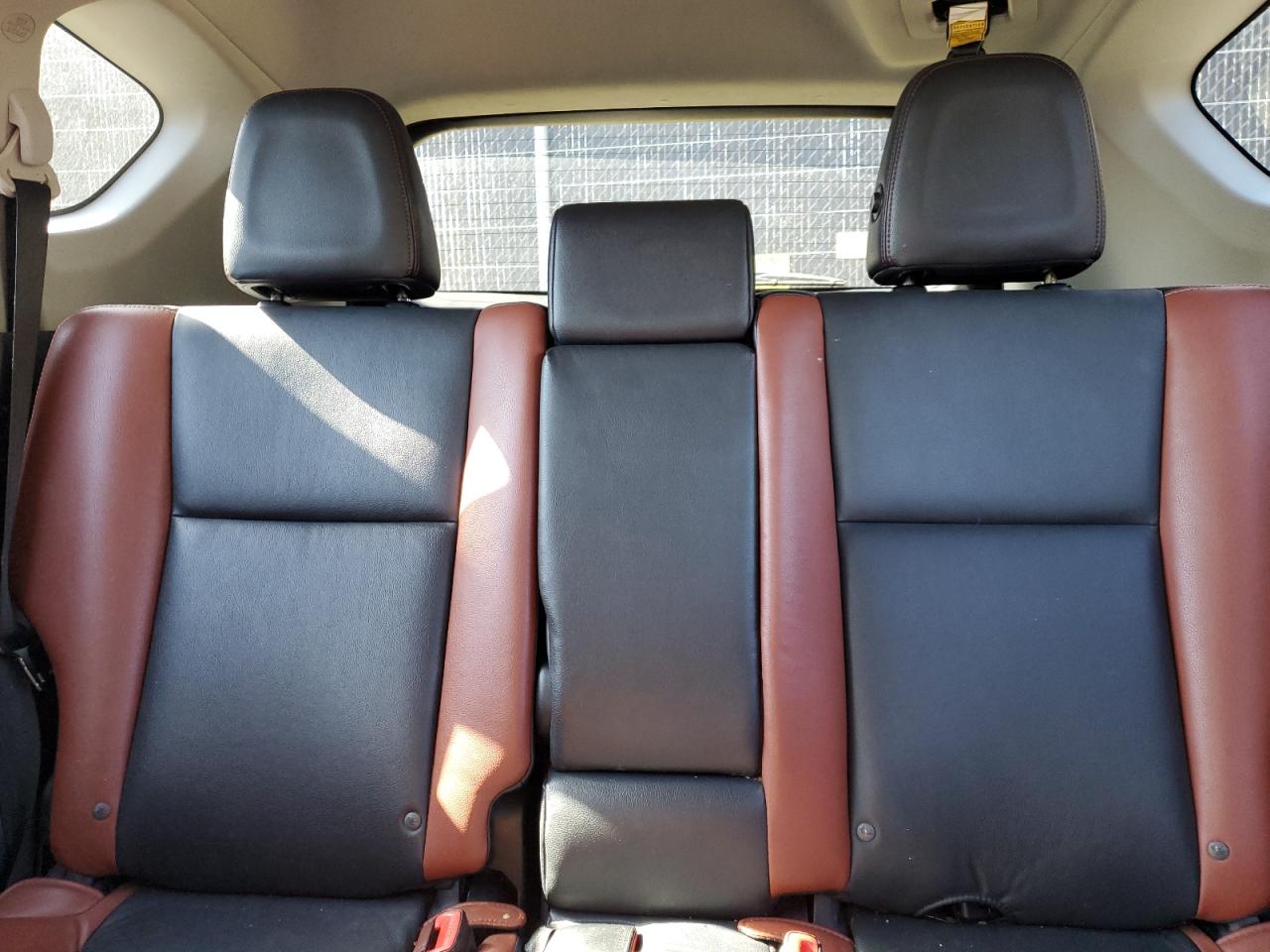 2013 Toyota RAV 4 - Image 10