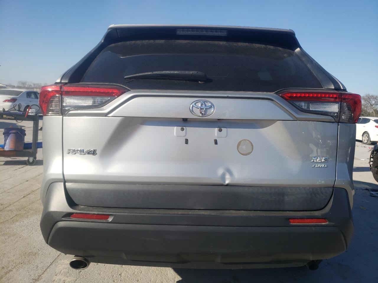 2019 Toyota RAV 4 - Image 6
