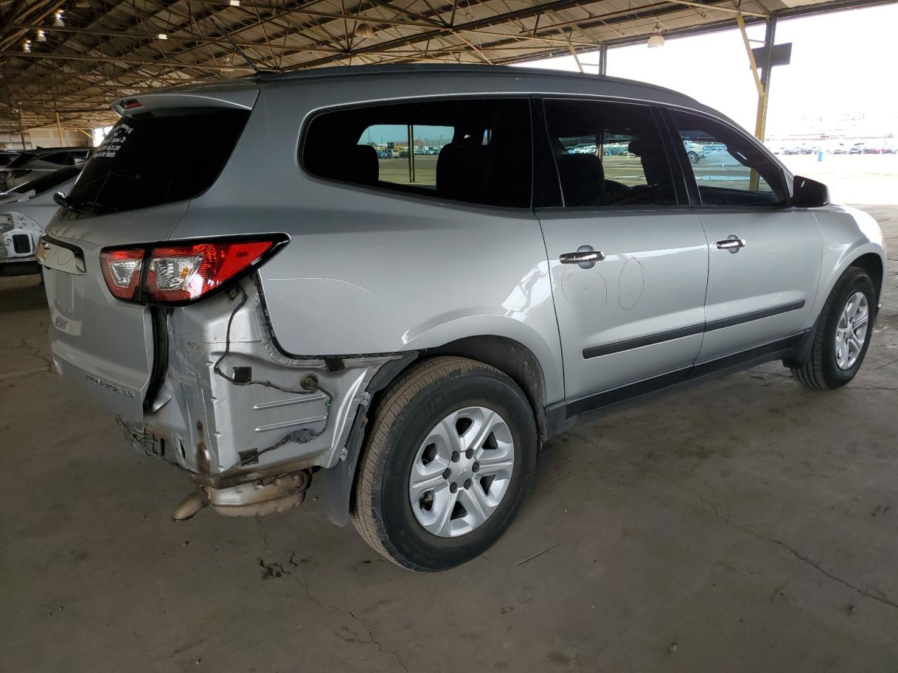 2014 Chevrolet Traverse - Image 3