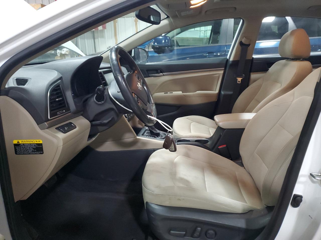 2017 Hyundai Elantra - Image 7