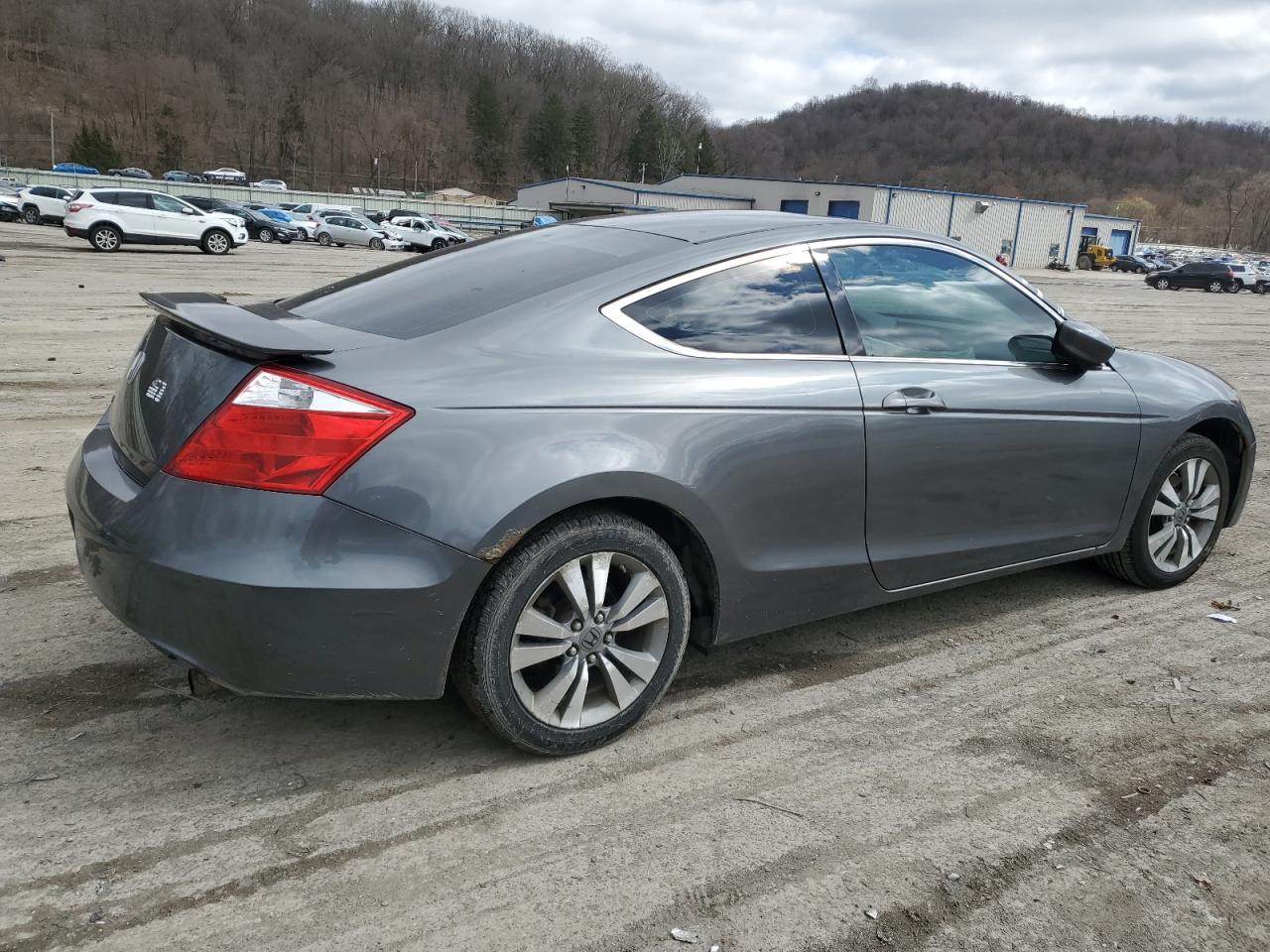 2009 Honda Accord - Image 3