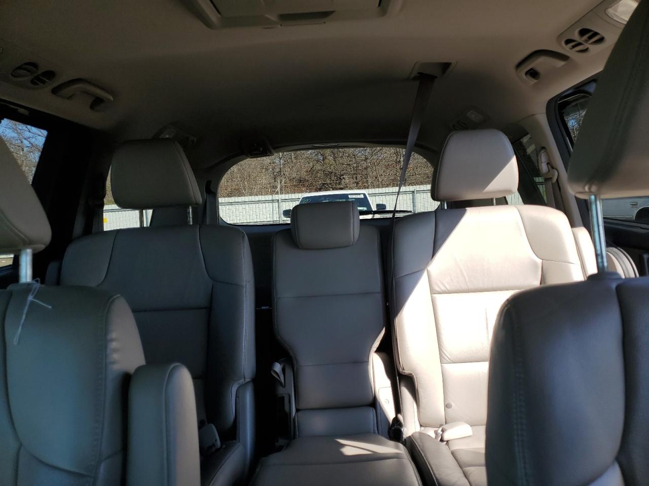 2013 Honda Odyssey - Image 10