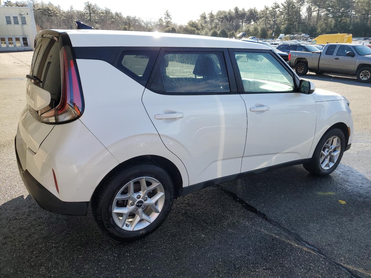 2023 Kia Soul - Image 3