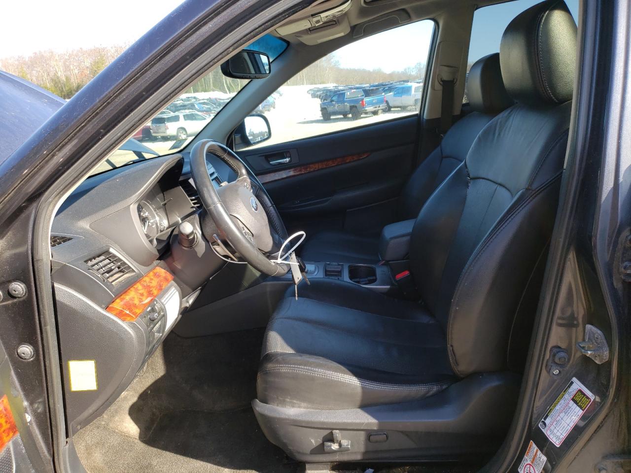 2012 Subaru Outback - Image 7