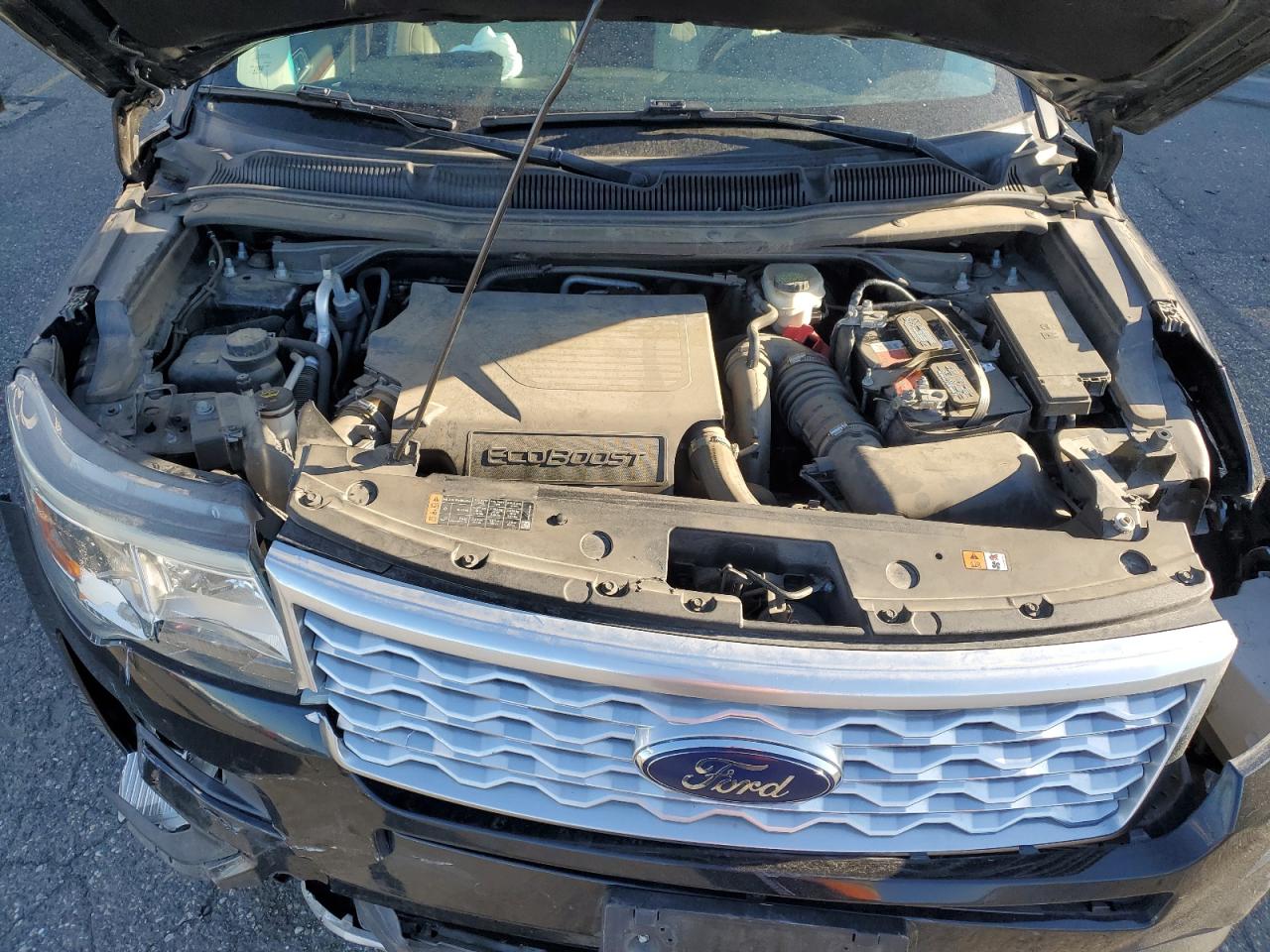2016 Ford Explorer - Image 12
