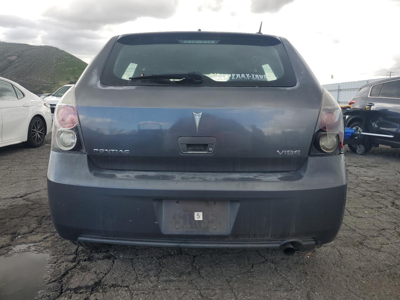 2009 Pontiac Vibe - Image 6