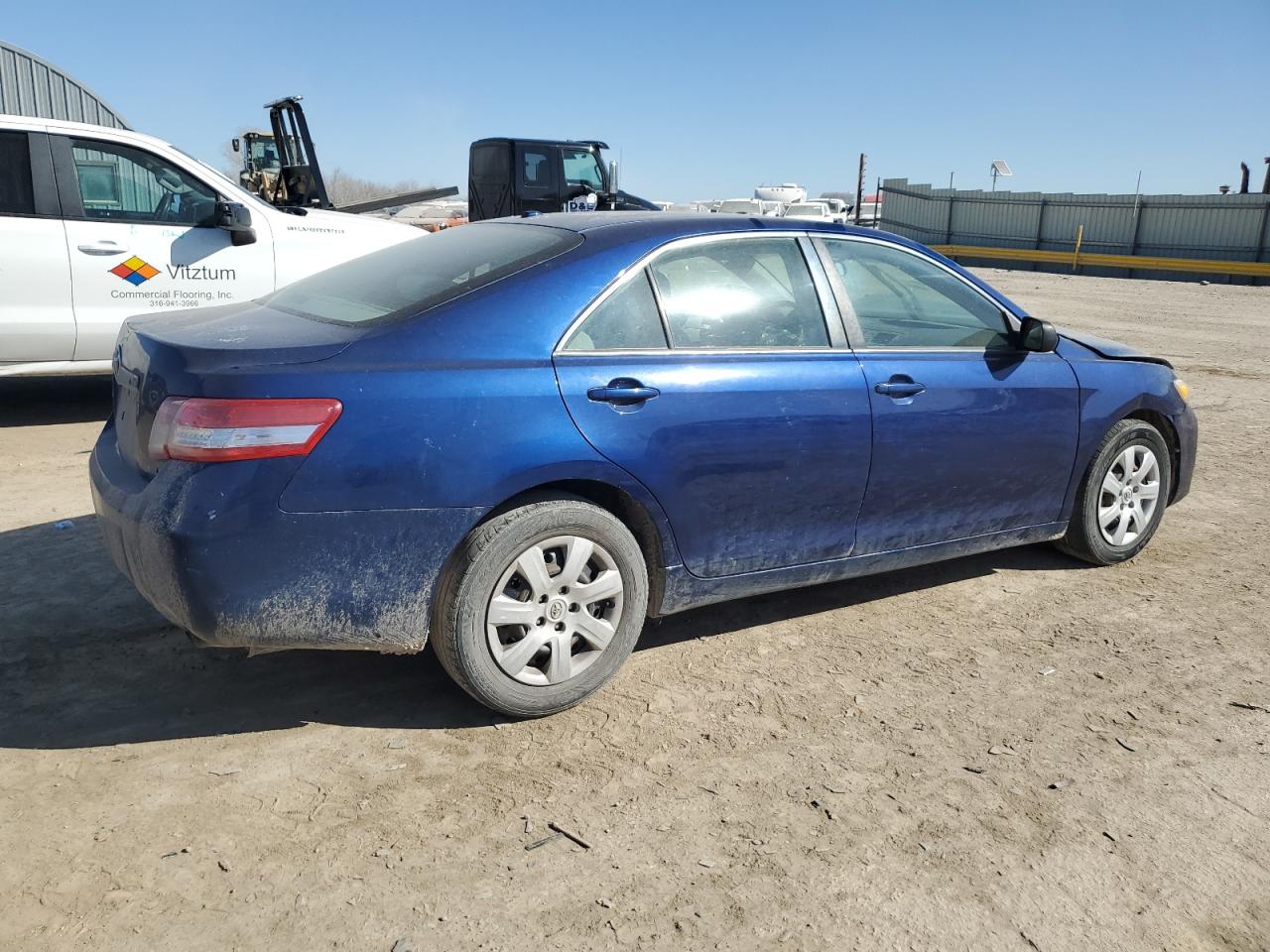 2010 Toyota Camry - Image 3