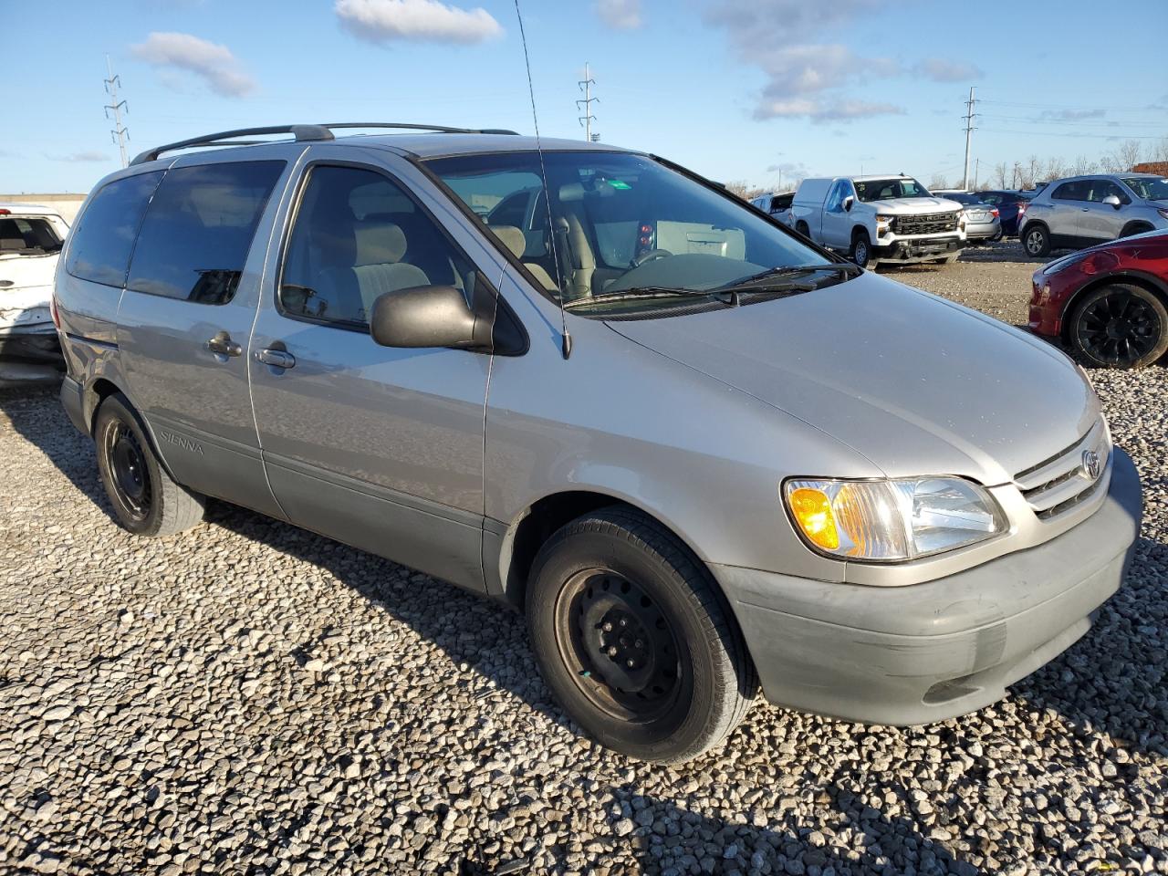 2002 Toyota Sienna - Image 4