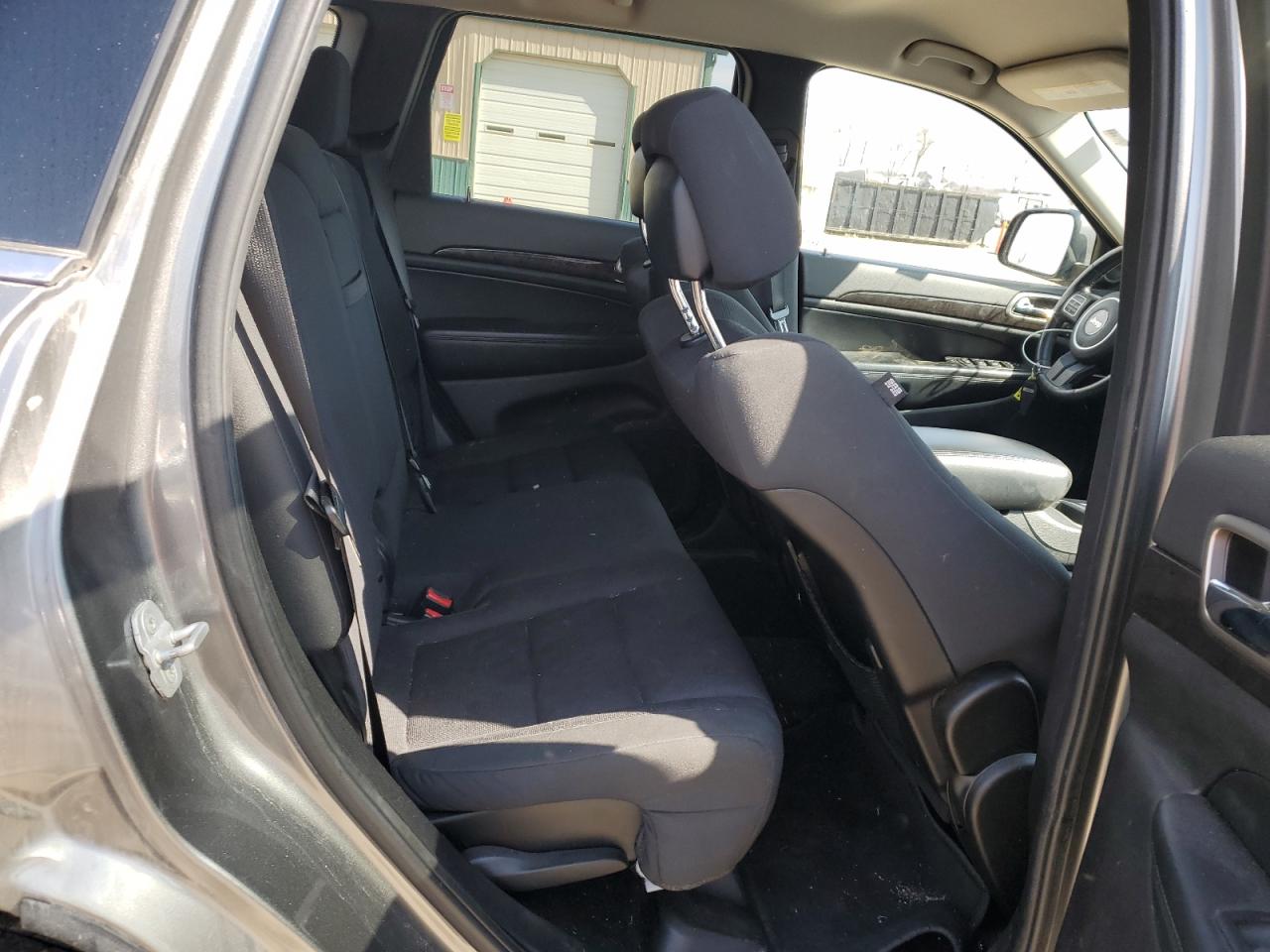 2011 Jeep Grand Cherokee - Image 10