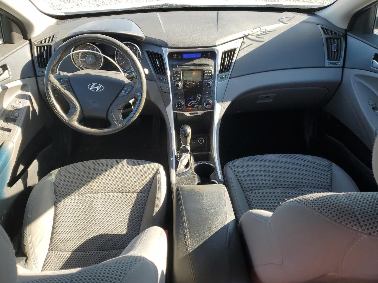 2011 Hyundai Sonata - Image 8