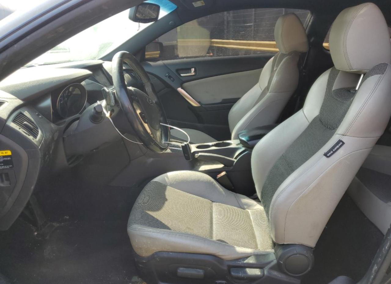 2014 Hyundai Genesis - Image 7