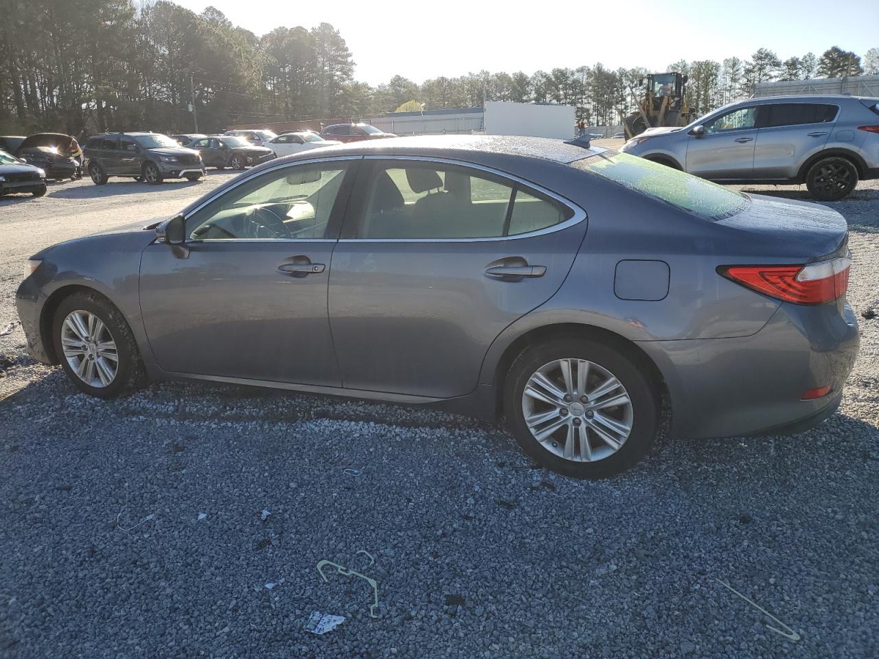 2014 Lexus ES - Image 2