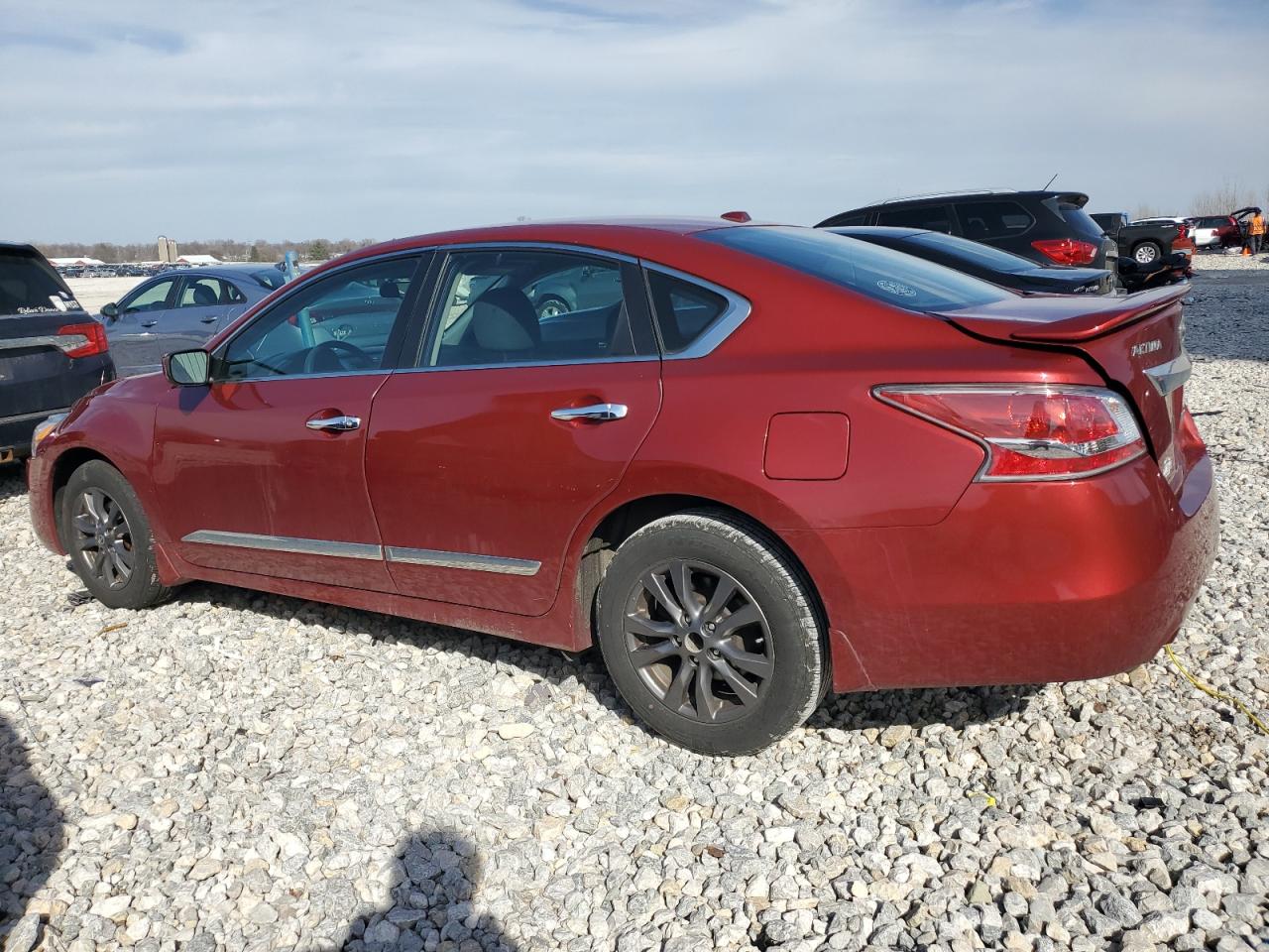 2015 Nissan Altima - Image 2