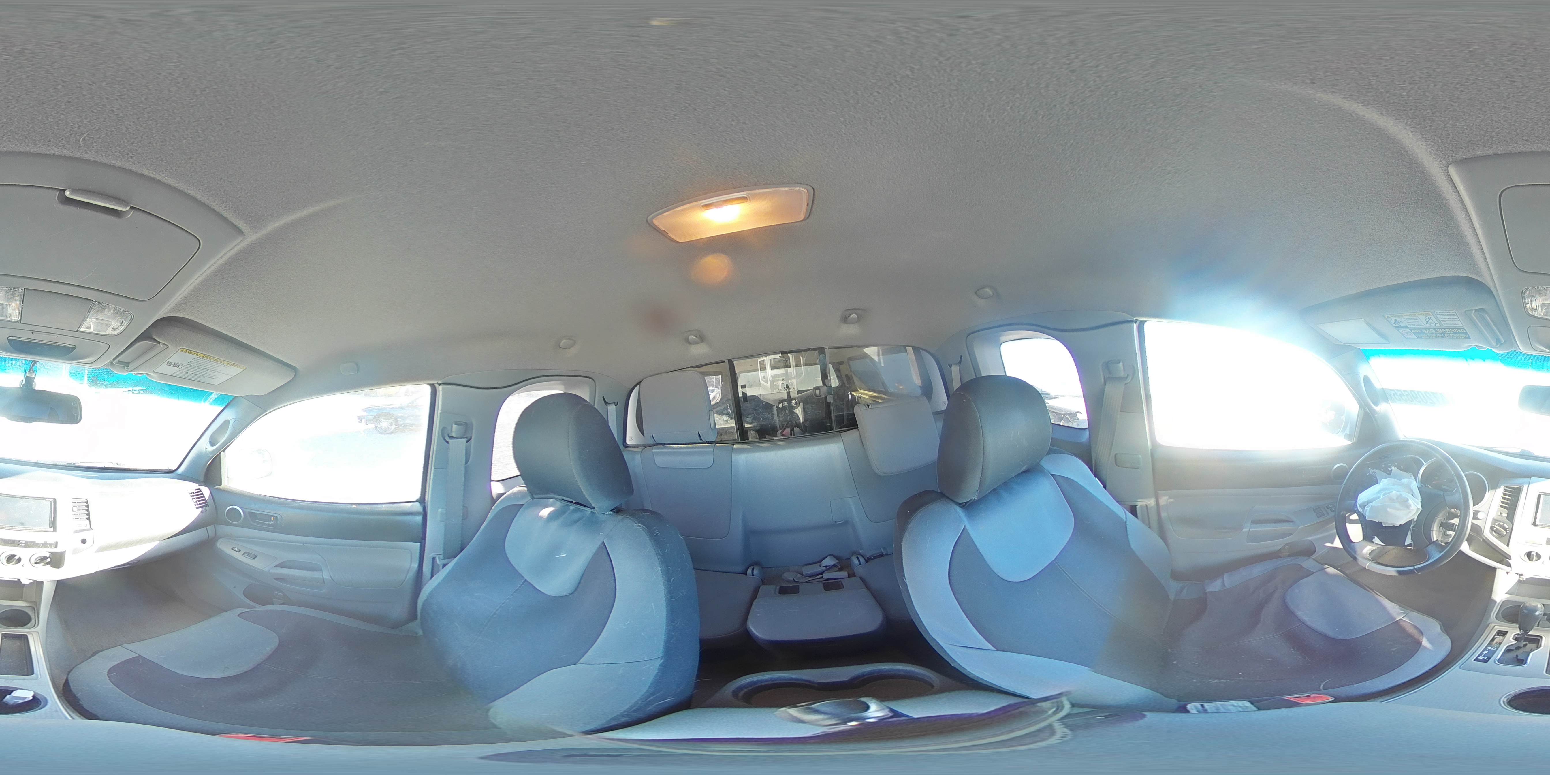 2010 Toyota Tacoma - Image 12
