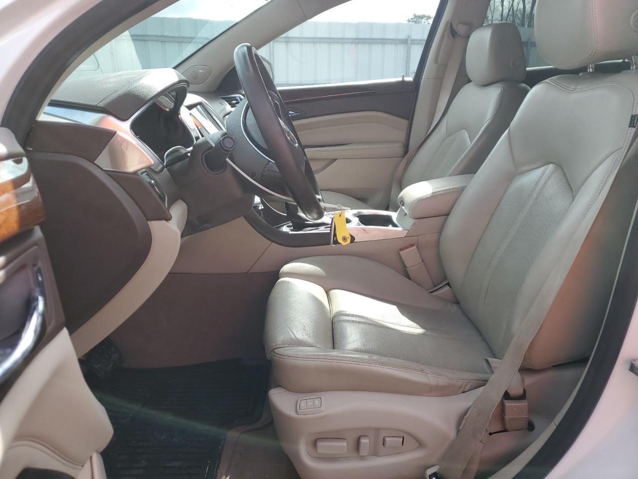 2015 Cadillac SRX - Image 7