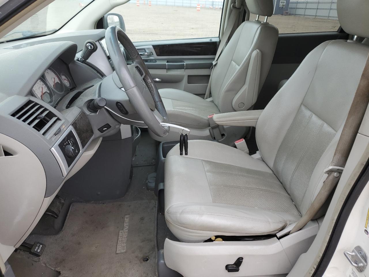 2009 Dodge Caravan - Image 7