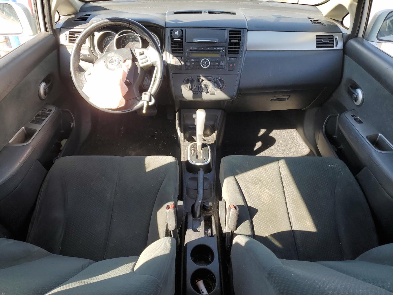 2012 Nissan Versa - Image 8