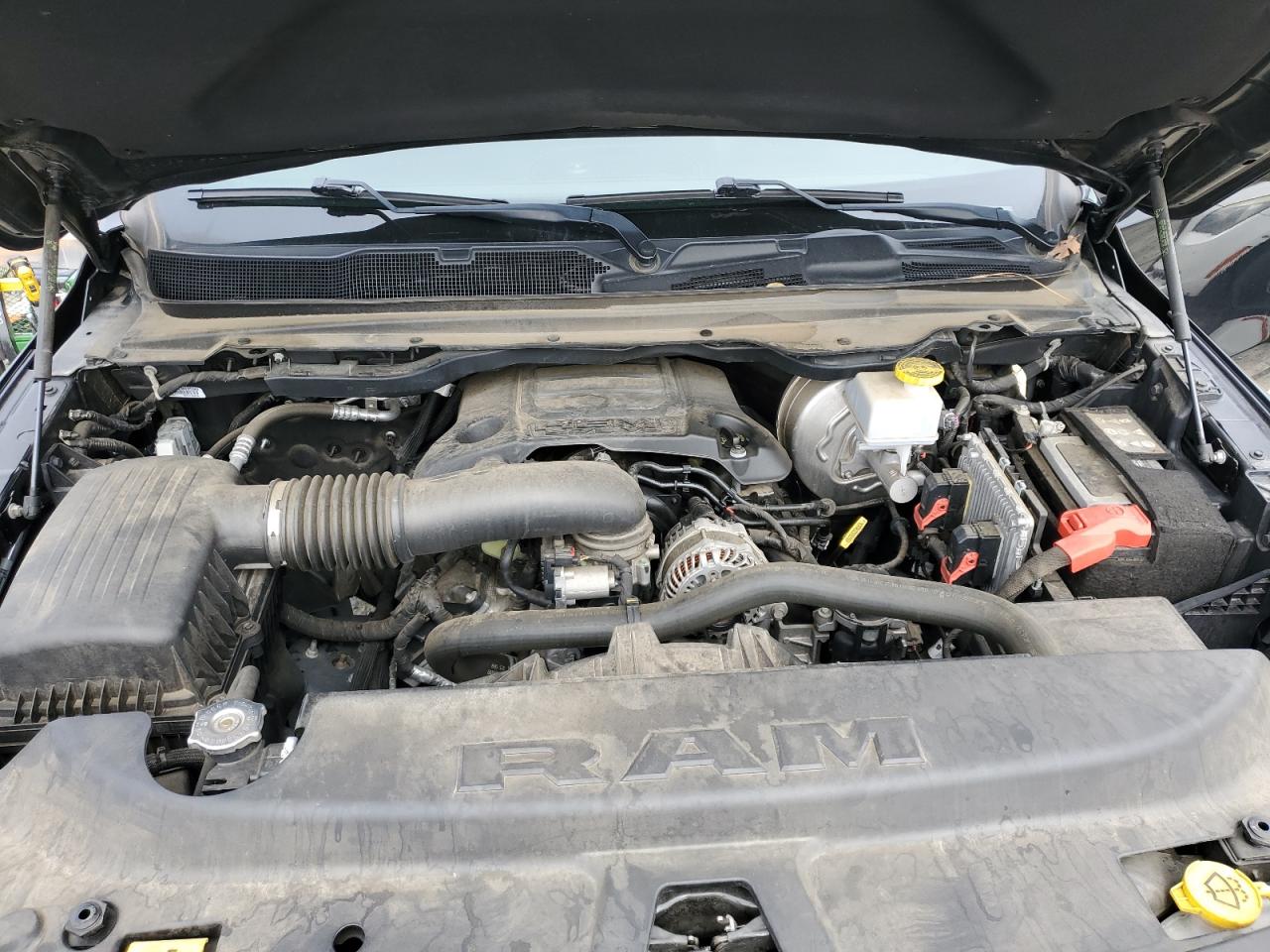 2021 RAM 1500 - Image 11