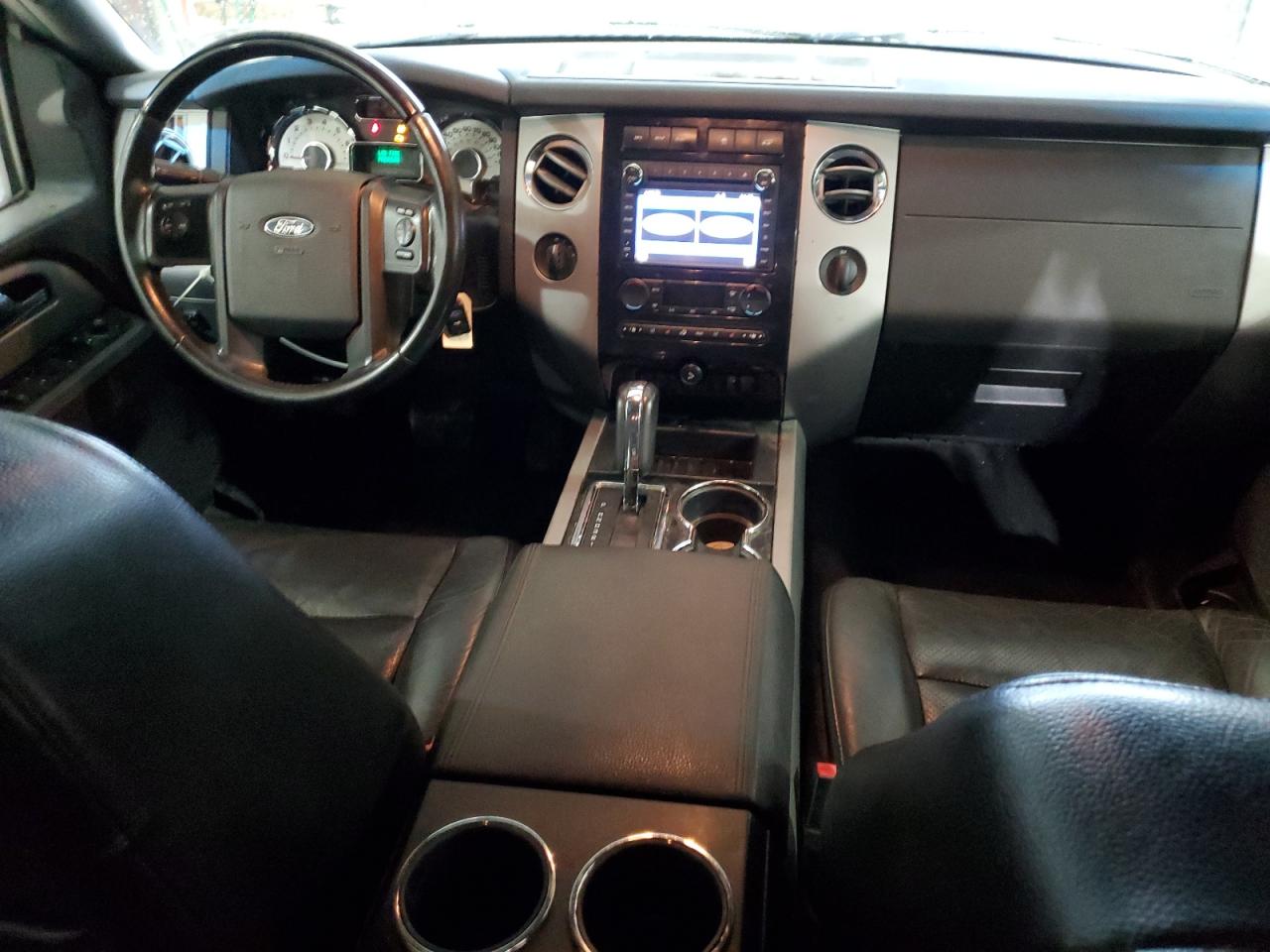 2011 Ford Expedition - Image 8