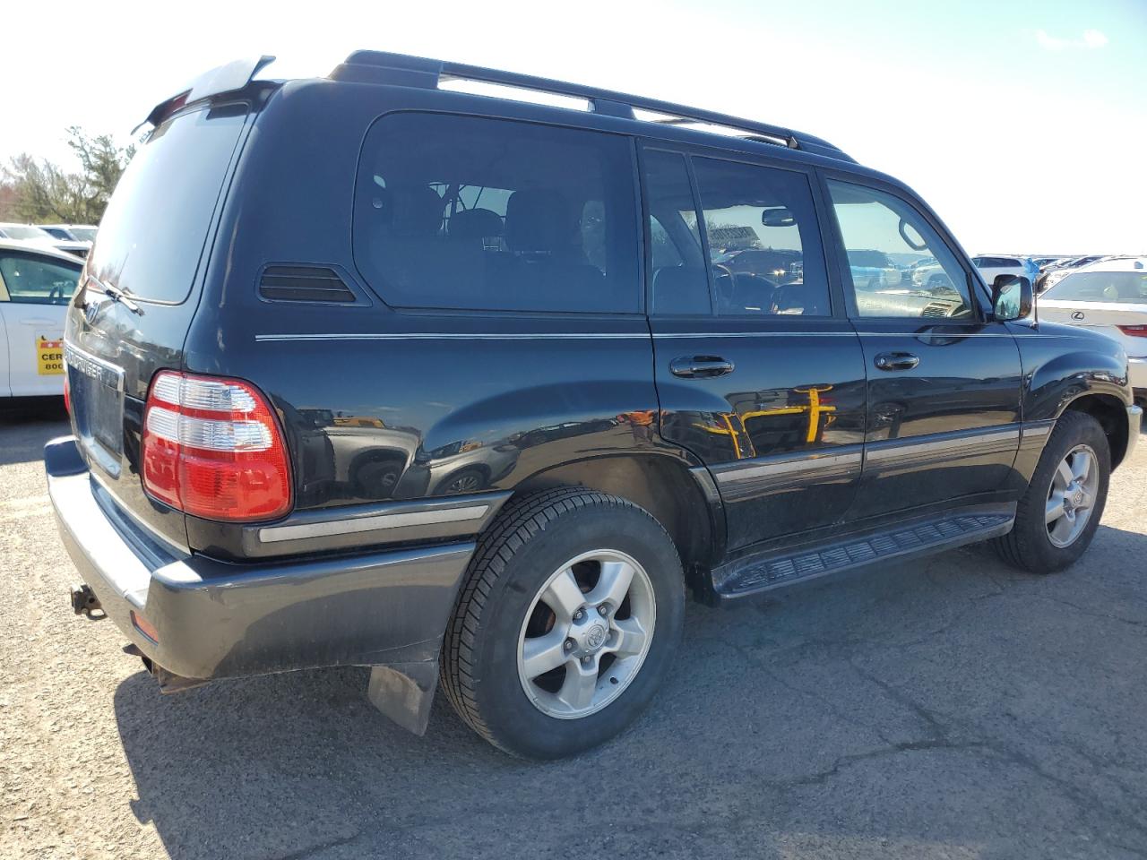 2005 Toyota Land Cruiser - Image 3