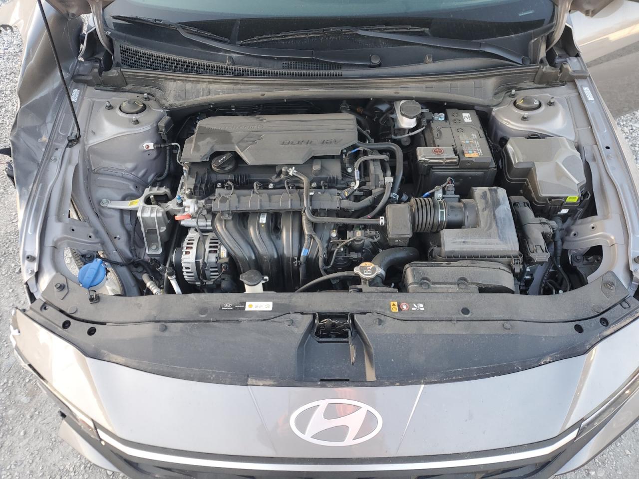 2024 Hyundai Elantra - Image 11