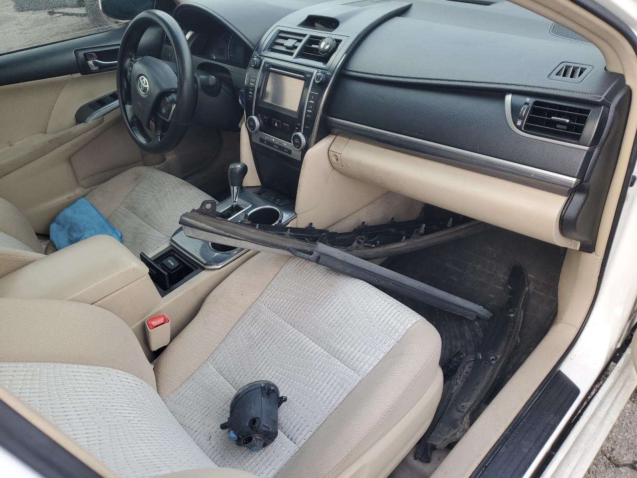 2012 Toyota Camry - Image 8