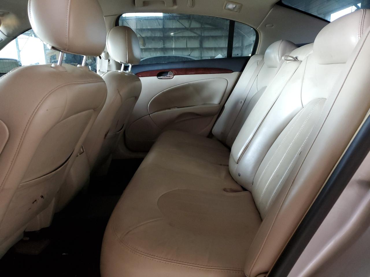 2006 Buick Lucerne - Image 10