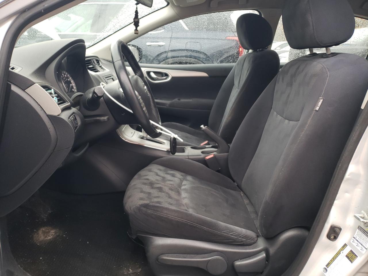 2013 Nissan Sentra - Image 7