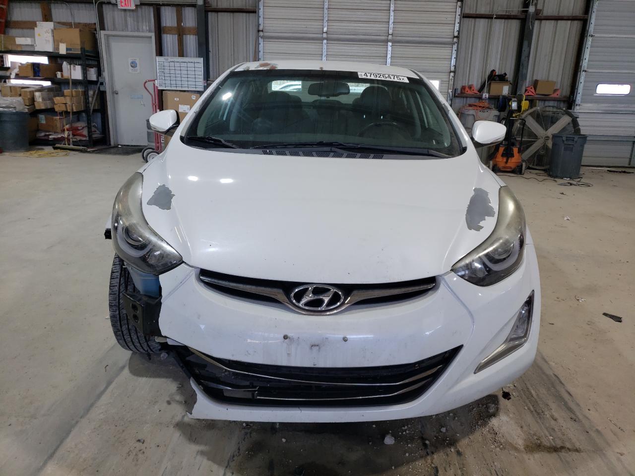 2016 Hyundai Elantra - Image 5
