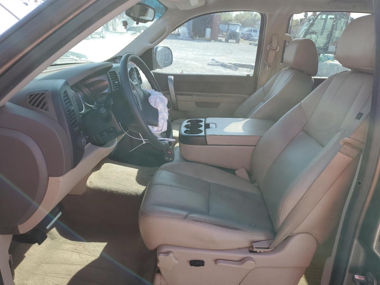 2013 Chevrolet Silverado - Image 7