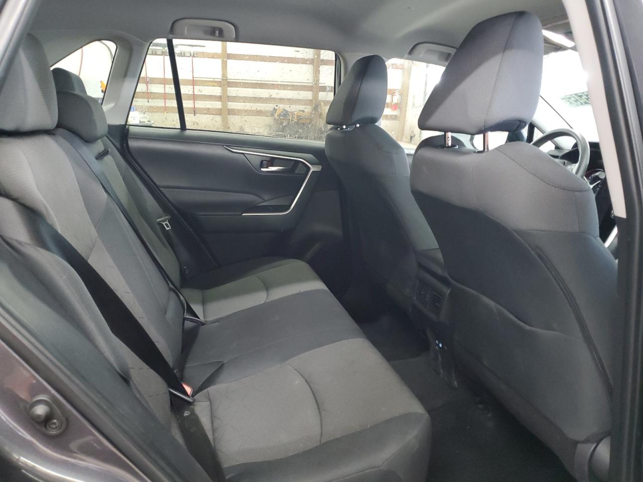2024 Toyota RAV 4 - Image 10