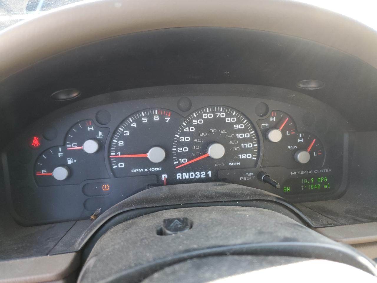 2005 Ford Explorer - Image 9