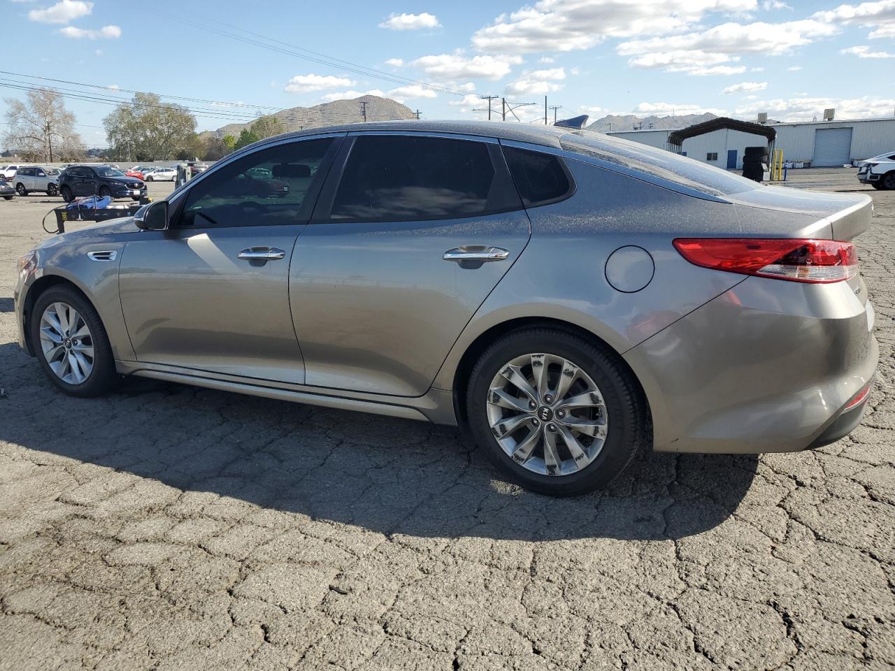 2017 Kia Optima - Image 2