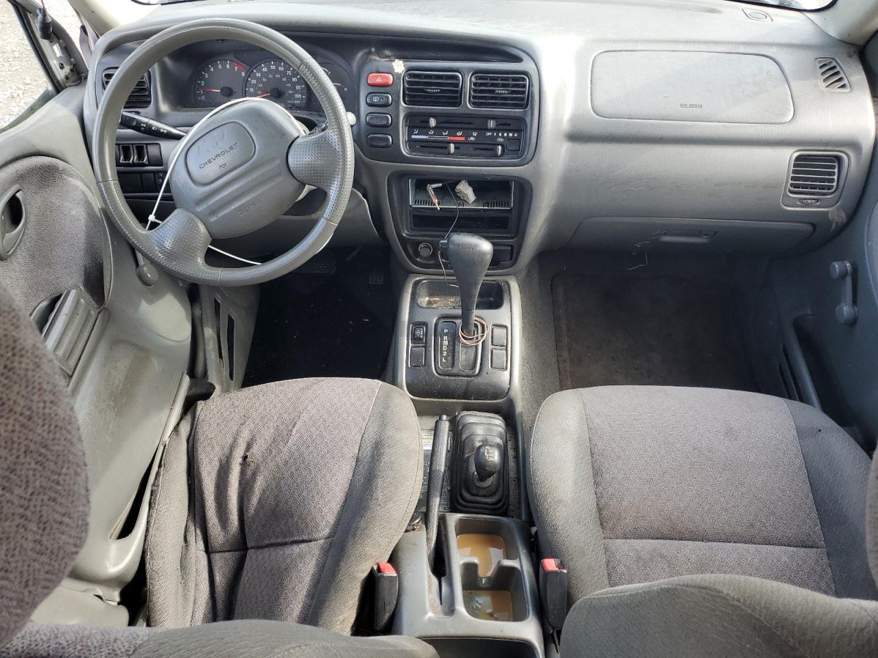 2000 Chevrolet Tracker - Image 8