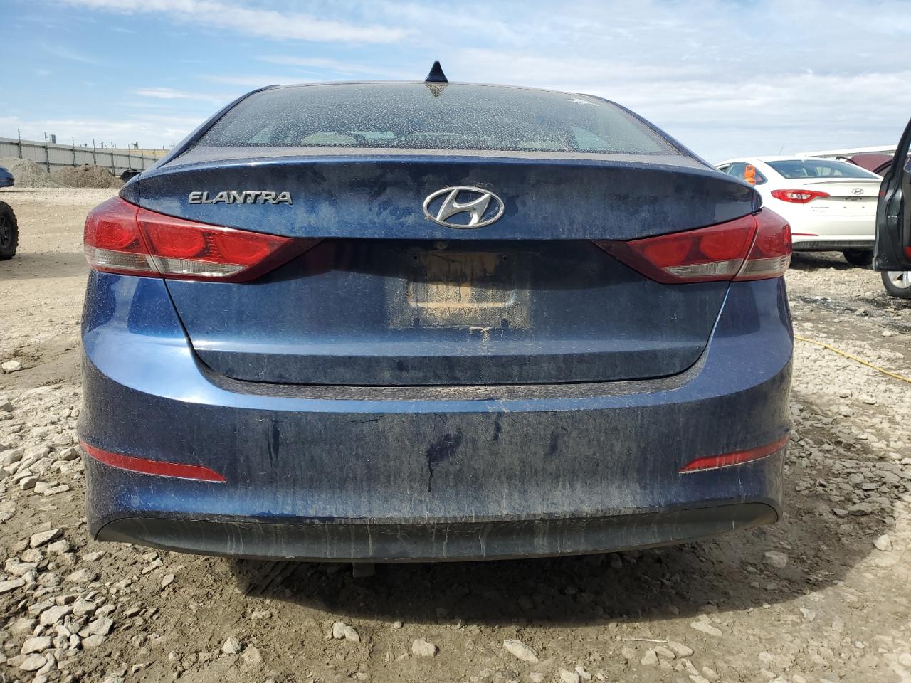 2017 Hyundai Elantra - Image 6
