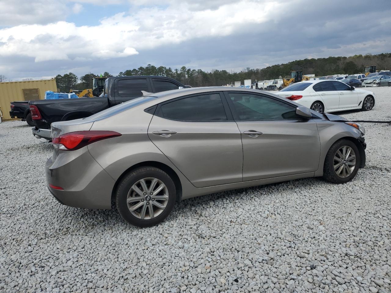 2014 Hyundai Elantra - Image 3