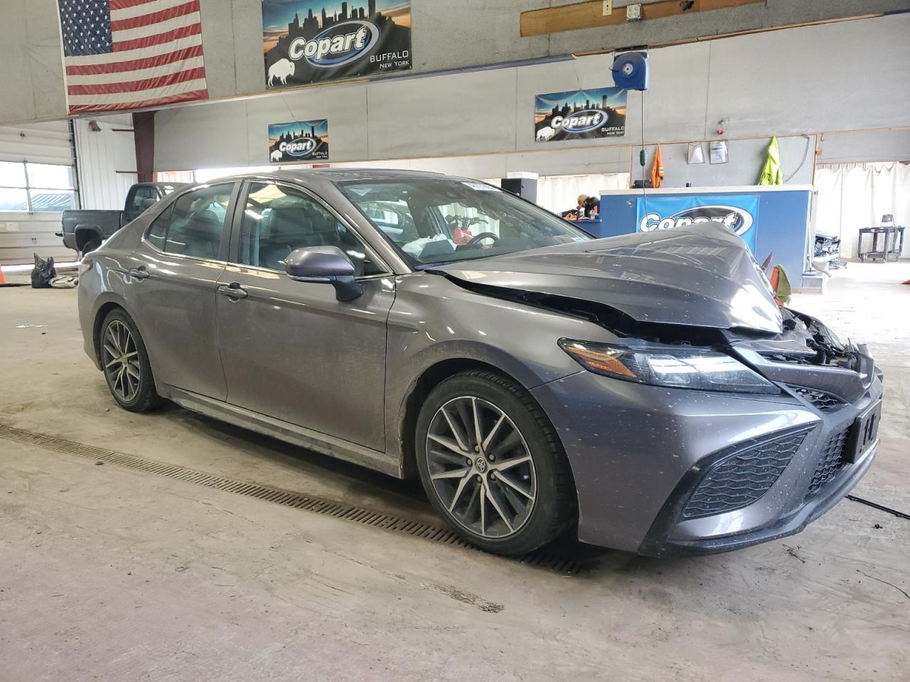 2023 Toyota Camry - Image 4